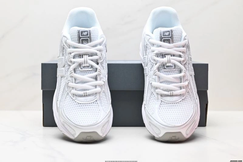 Lightweight New Balance Shoes 3093