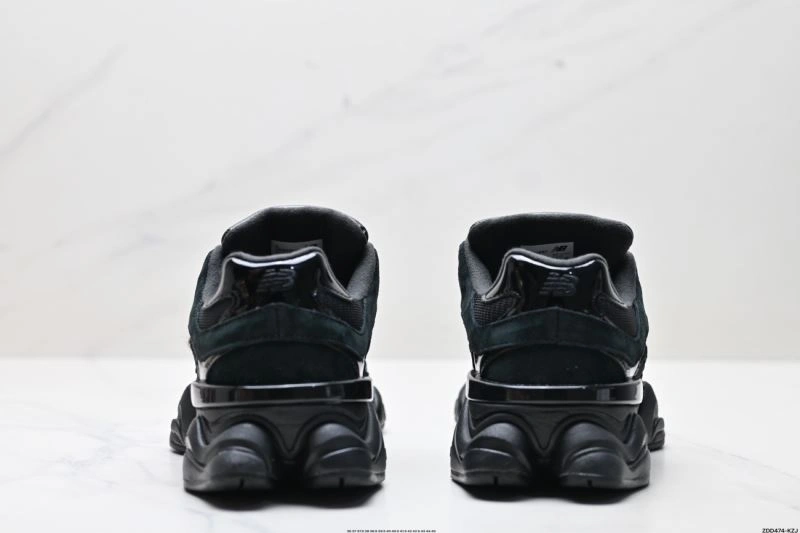 TravelReady New Balance Shoes 2257