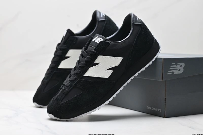 Bold New Balance Shoes 2239