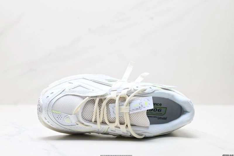 OdorResistant New Balance Shoes 2256