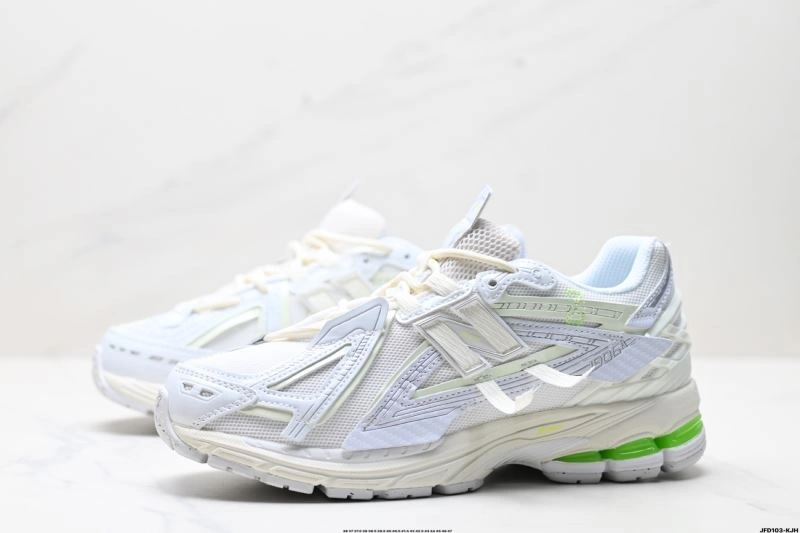OdorResistant New Balance Shoes 2256