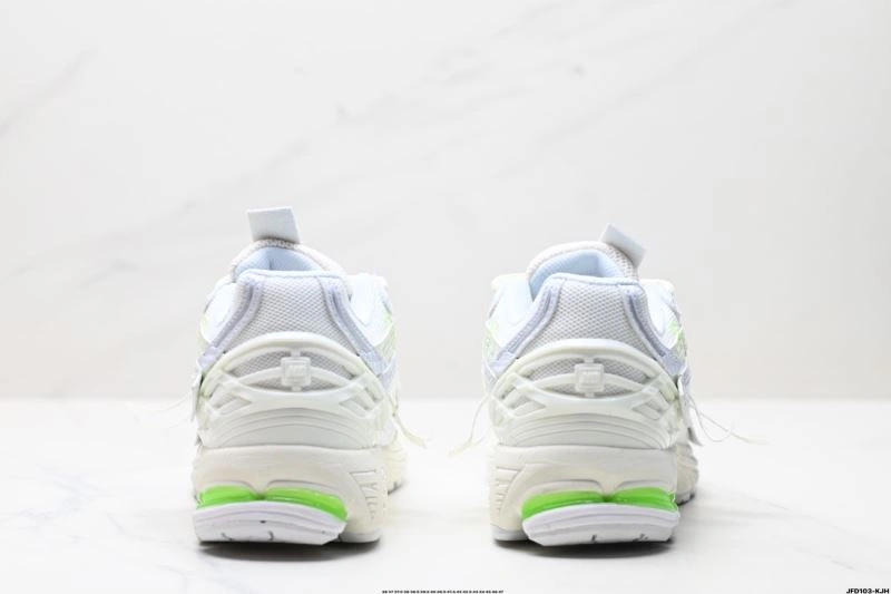 OdorResistant New Balance Shoes 2256
