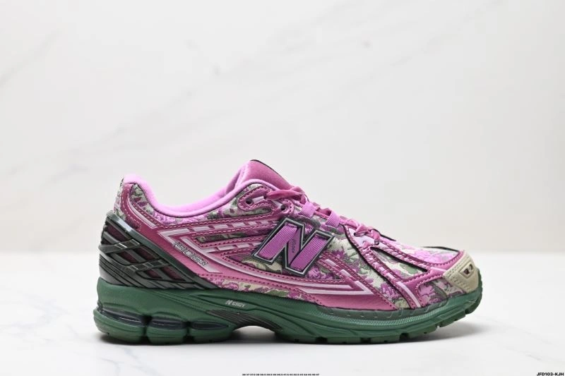 OdorResistant New Balance Shoes 2247