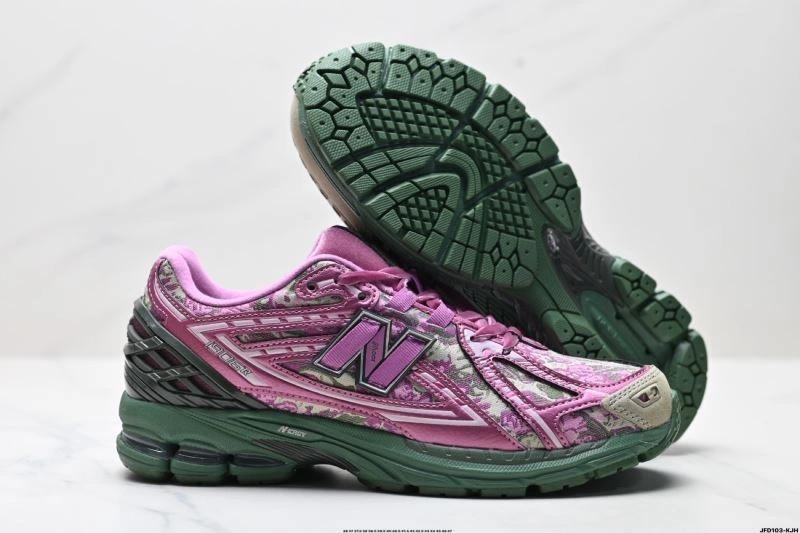 OdorResistant New Balance Shoes 2247