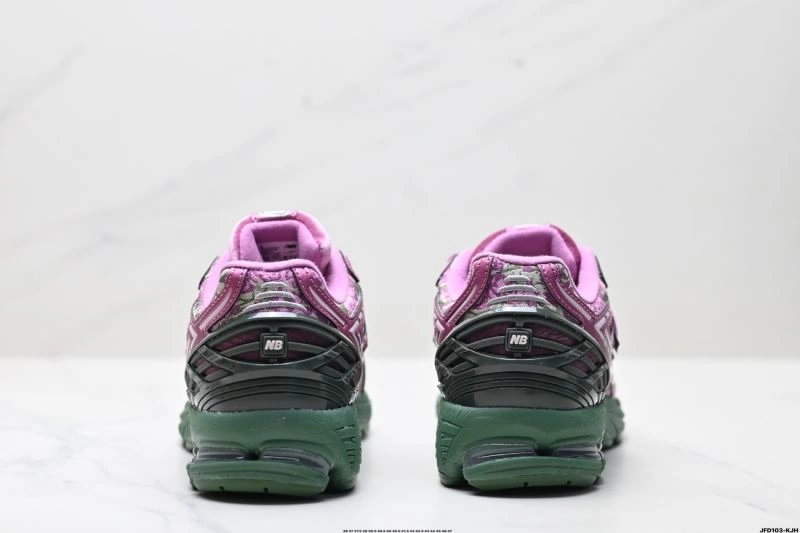 OdorResistant New Balance Shoes 2247