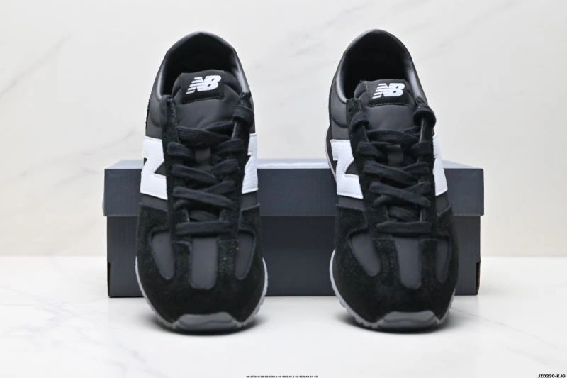 New Balance Shoes Classic 2240