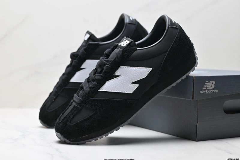 New Balance Shoes Classic 2240