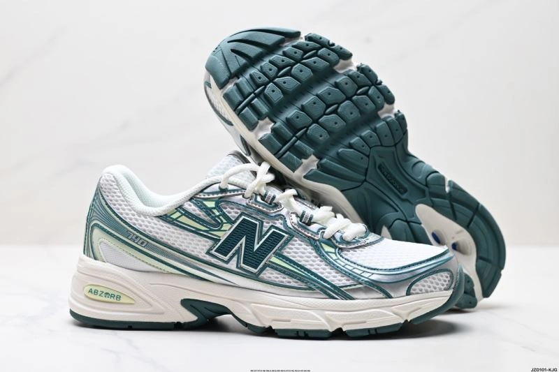 New Balance Shoes Sporty 2233