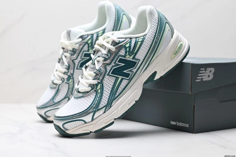 New Balance Shoes Sporty 2233