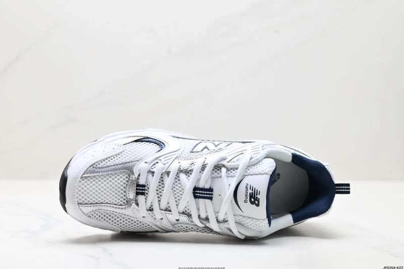 New Balance Shoes UrbanChic 2225