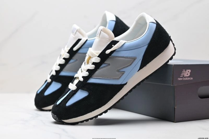 MoistureWicking New Balance Shoes 2205