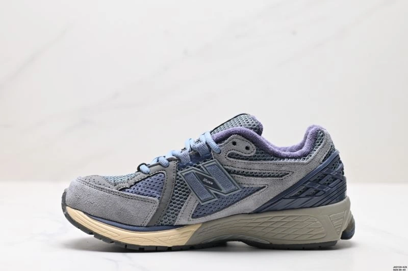 New Balance Shoes Resilient 2210