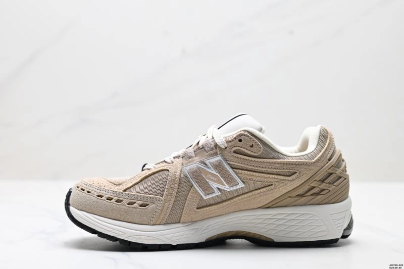 MoistureWicking New Balance Shoes 2208