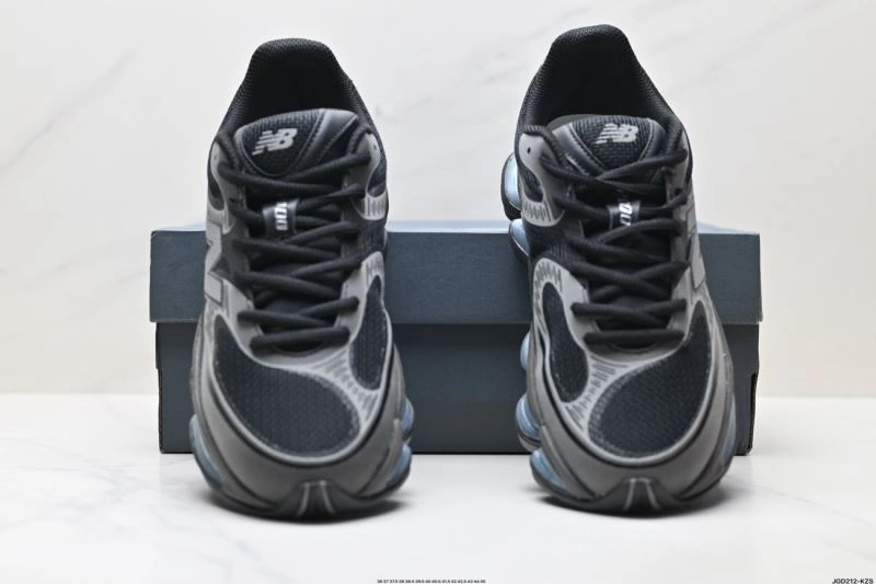 Lightweight New Balance Shoes 2186