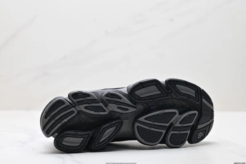 Lightweight New Balance Shoes 2186