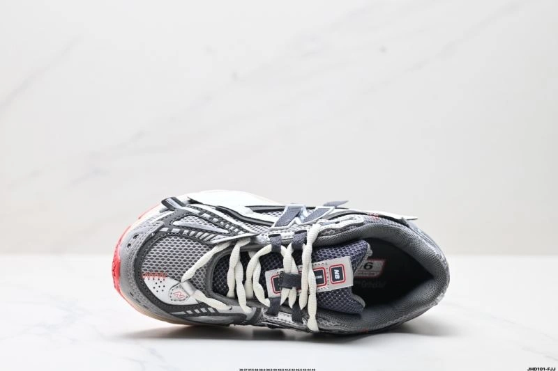 Classic New Balance Shoes 2229