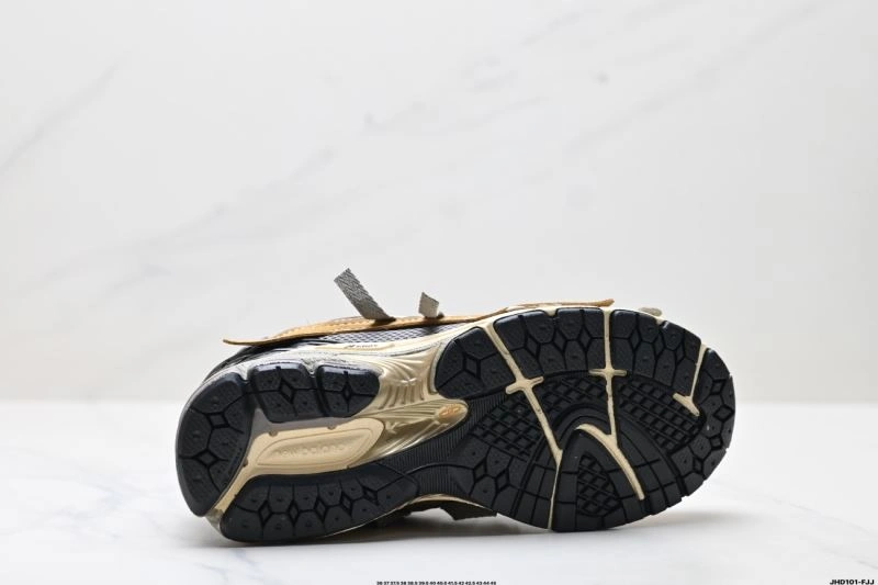 UrbanStyle New Balance Shoes 2152