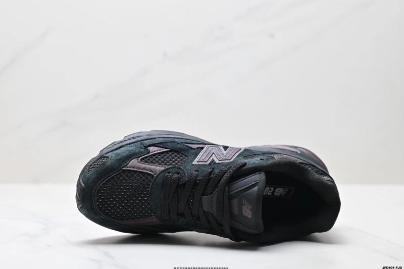 Neat New Balance Shoes 2168