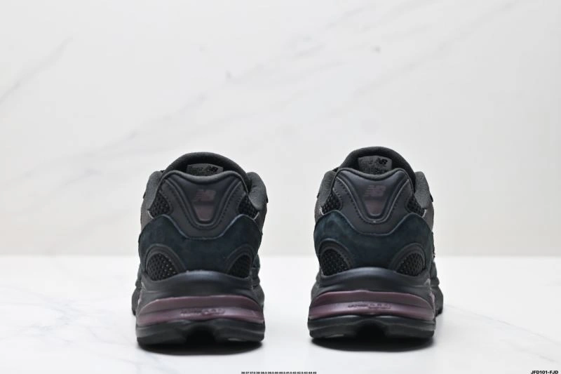 Neat New Balance Shoes 2168