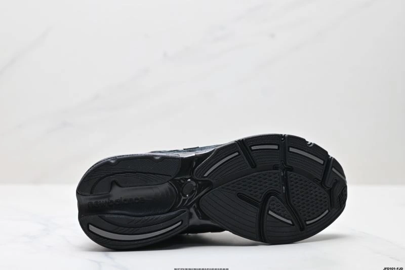 Neat New Balance Shoes 2168