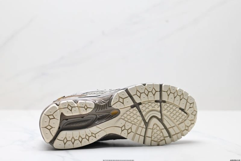 New Balance Shoes Snug 2151