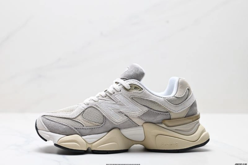 Timeless New Balance Shoes 2220