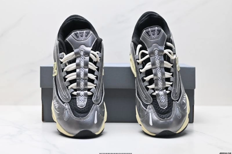 Lightweight New Balance Shoes 2137