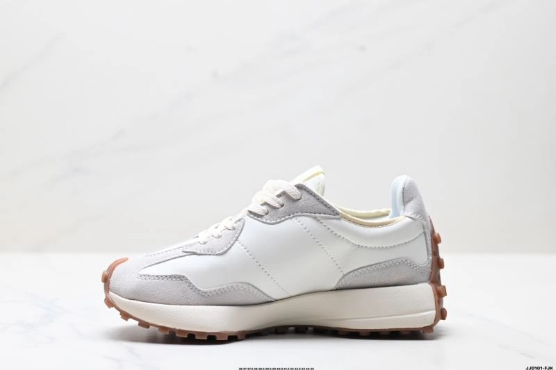 EyeCatching New Balance Shoes 2209