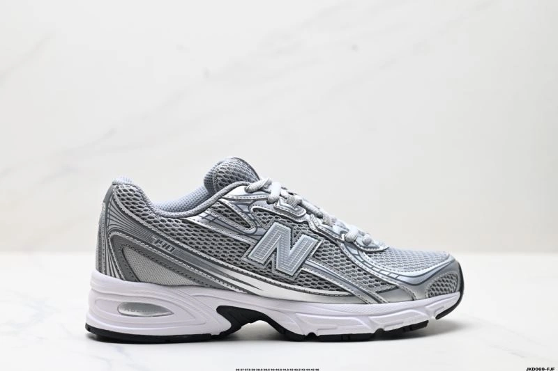 Youthful New Balance Shoes 2142