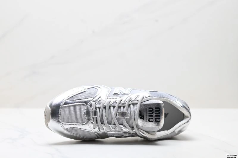 Cozy New Balance Shoes 2123