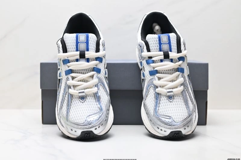 New Balance Shoes Compact 2134