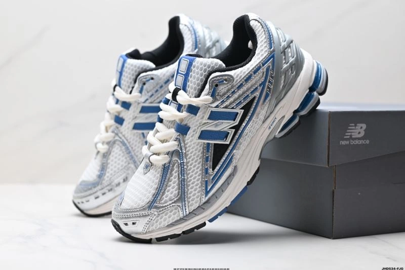 New Balance Shoes Compact 2134