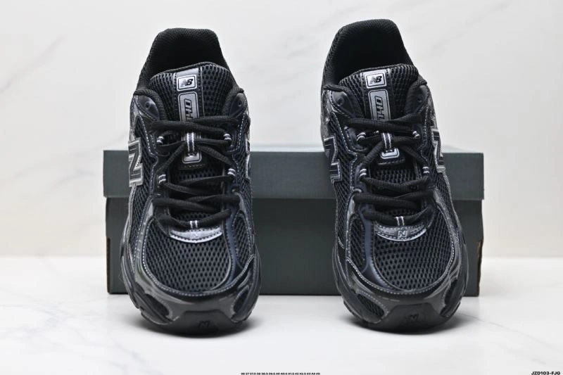 WrinkleFree New Balance Shoes 2112