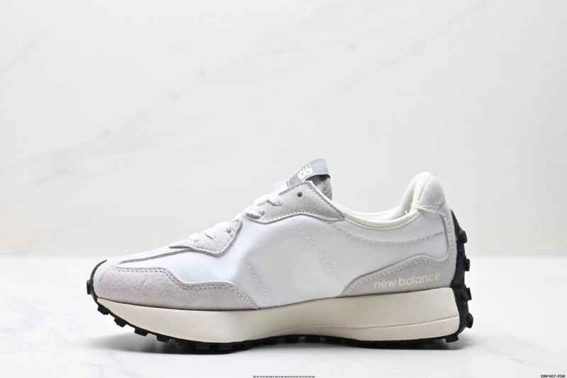 Functional New Balance Shoes 2165