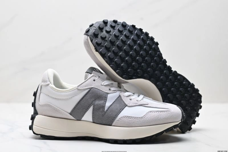 Functional New Balance Shoes 2165