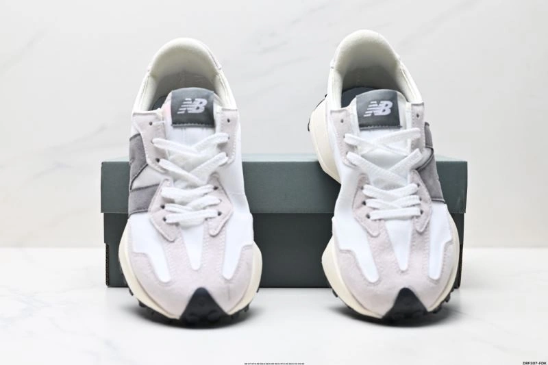 Functional New Balance Shoes 2165