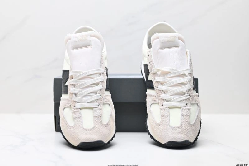 FlexibleFit New Balance Shoes 2105