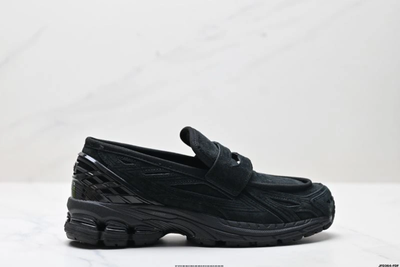 Neat New Balance Shoes 2066