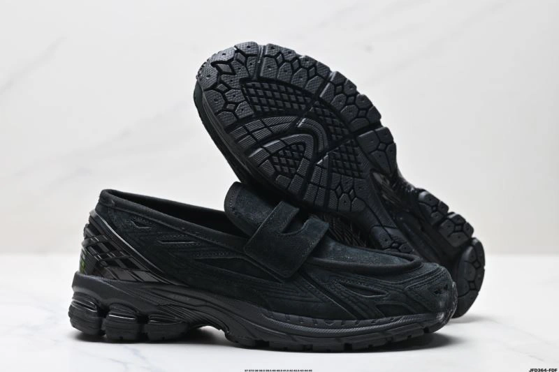 Neat New Balance Shoes 2066