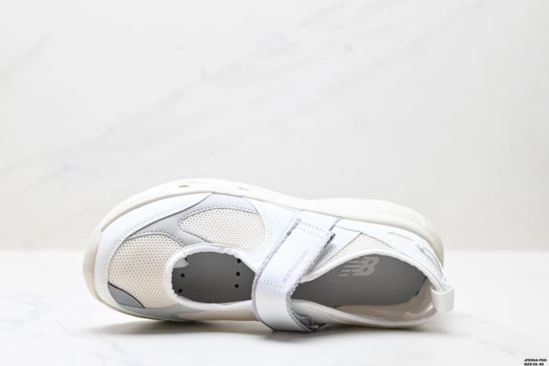 FashionForward New Balance Shoes 2124