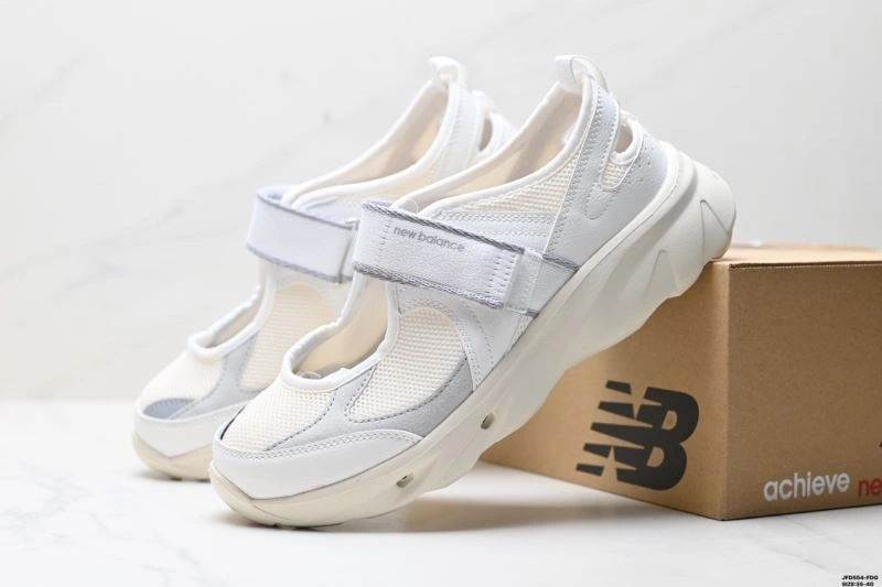 FashionForward New Balance Shoes 2124