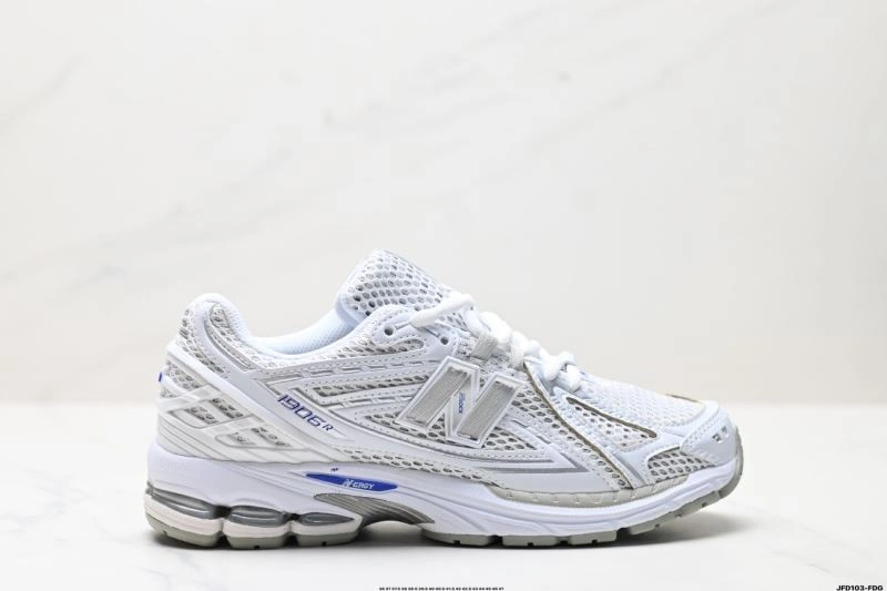 New Balance Shoes AllSeason 2061