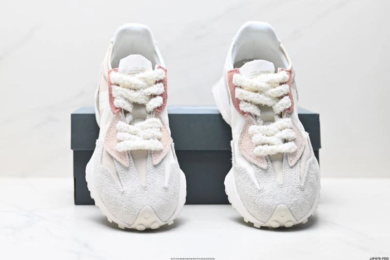 Comfortable New Balance Shoes 2073