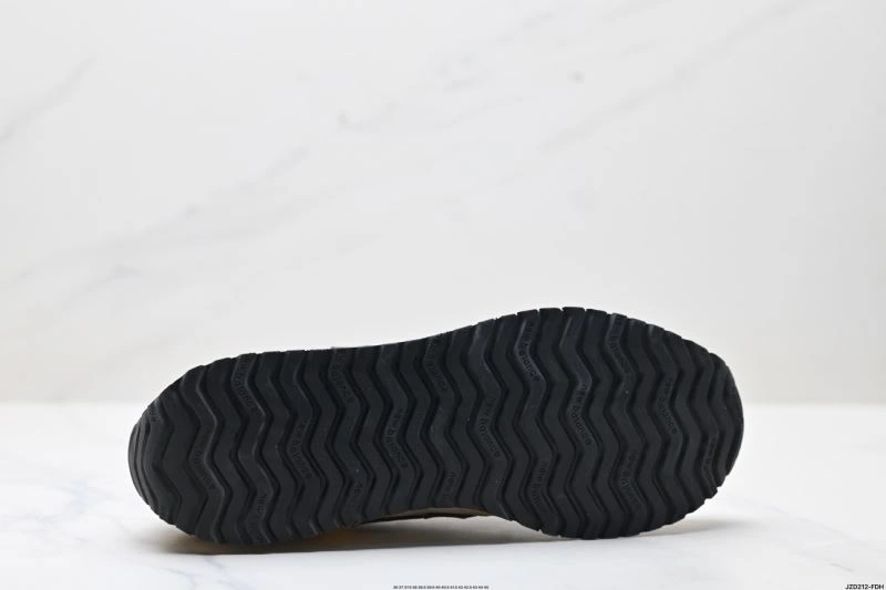 New Balance Shoes Efficient 2049