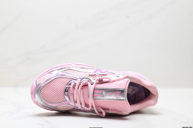 New Balance Shoes Bright 2052