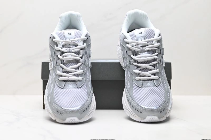 New Balance Shoes Sporty 2034
