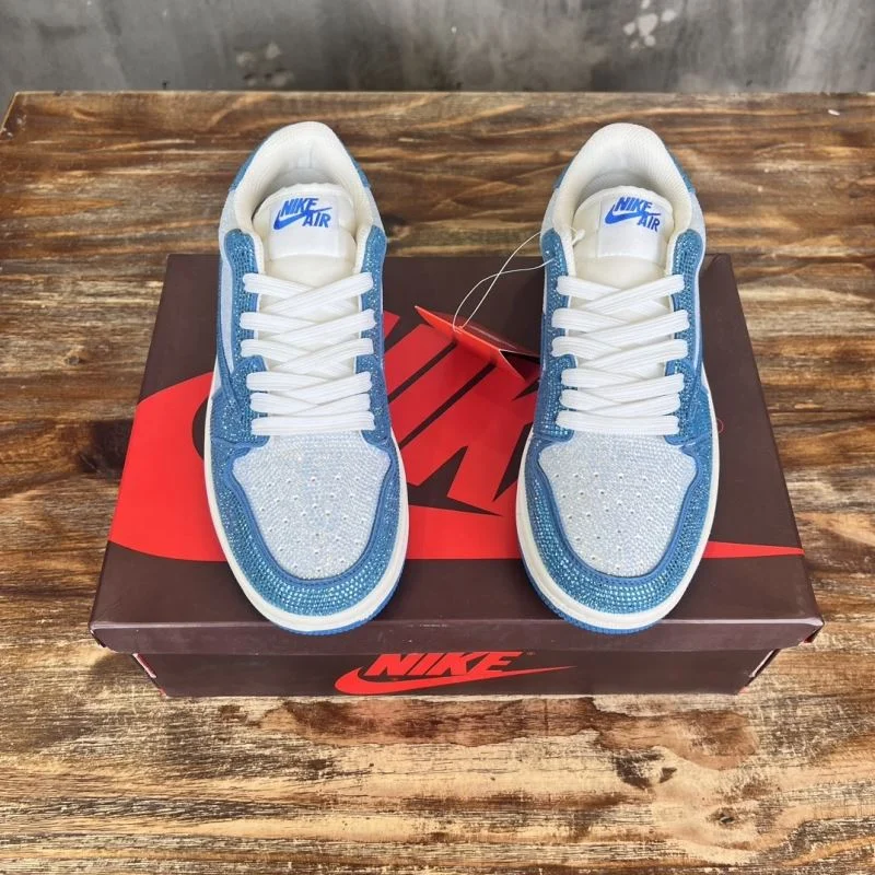 Sleek Nike Air Jordan Shoes 33423
