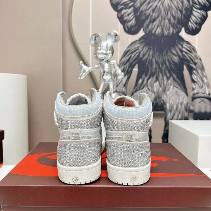 Snug Nike Air Jordan Shoes 33566