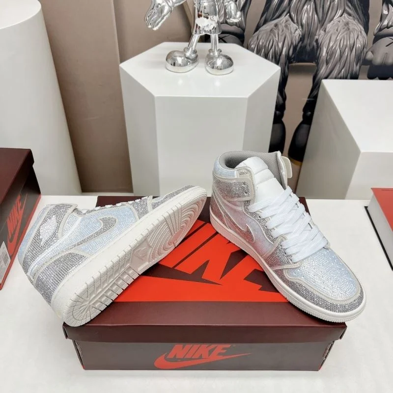 Snug Nike Air Jordan Shoes 33566