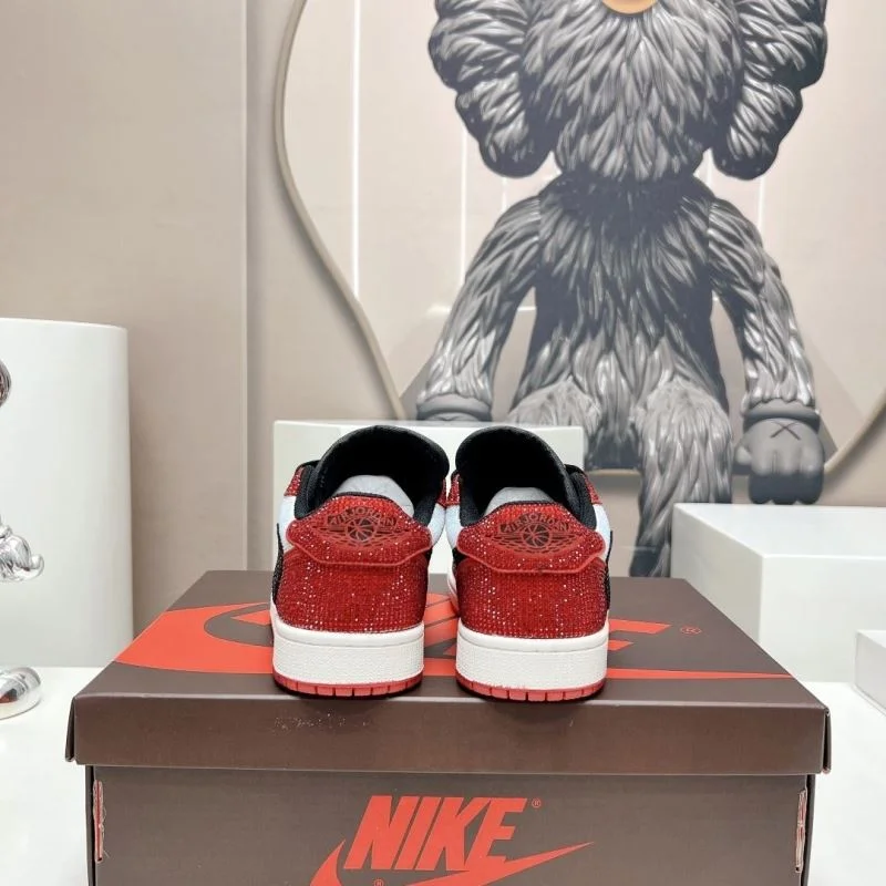Refined Nike Air Jordan Shoes 33537
